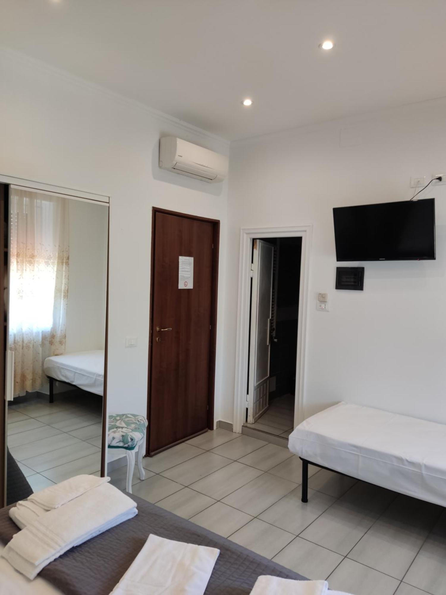 Locanda Diana Iseo Habitación foto